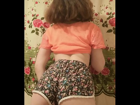❤️ Seksīga jauna skaistule izģērbjas no šortiem kamerā ☑ Kaltais porno pie mums lv.pornolymp.ru