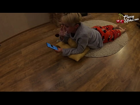 ❤️ Traks Blondīne sūc milzīgu locekli sūc un lēkā uz tā - anālais sekss ☑ Kaltais porno pie mums lv.pornolymp.ru